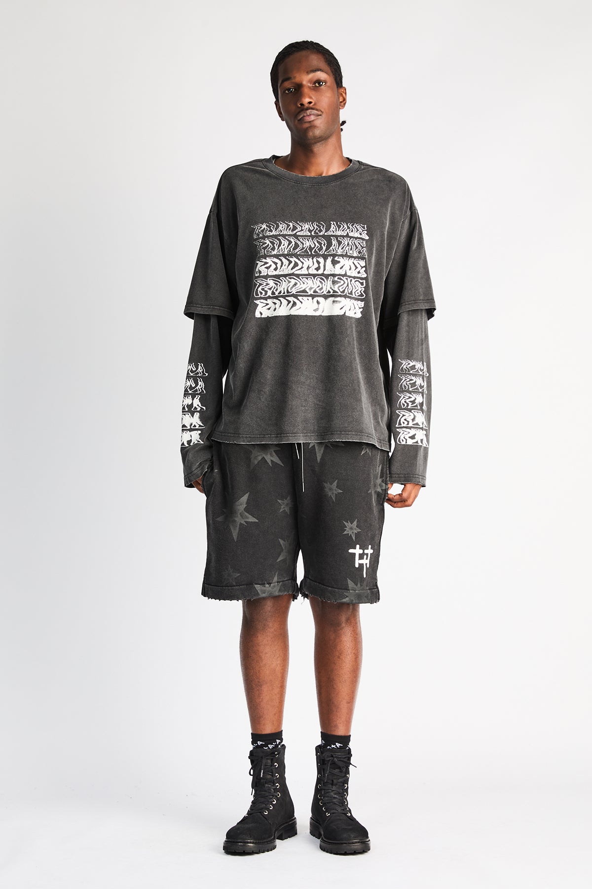 CLYDE SHORT | BLACK SMOKY STARS