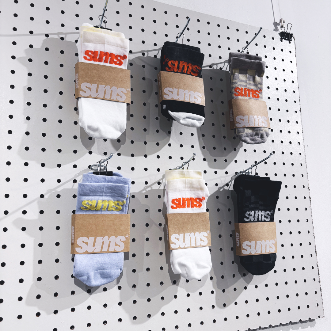 sums, checkers, black / grey.