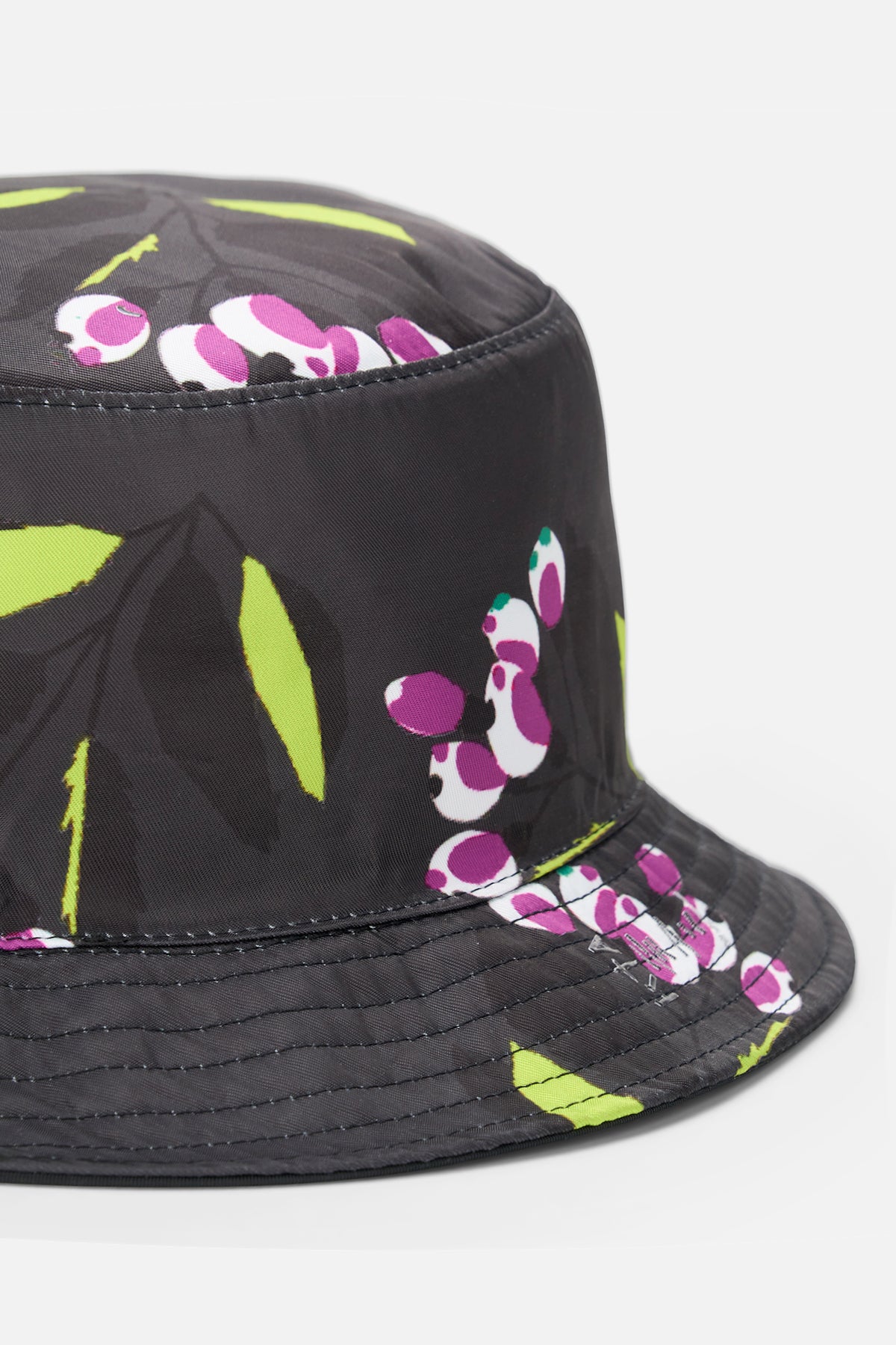 MARCUS BUCKET HAT | BLACK CURSIVE RTA