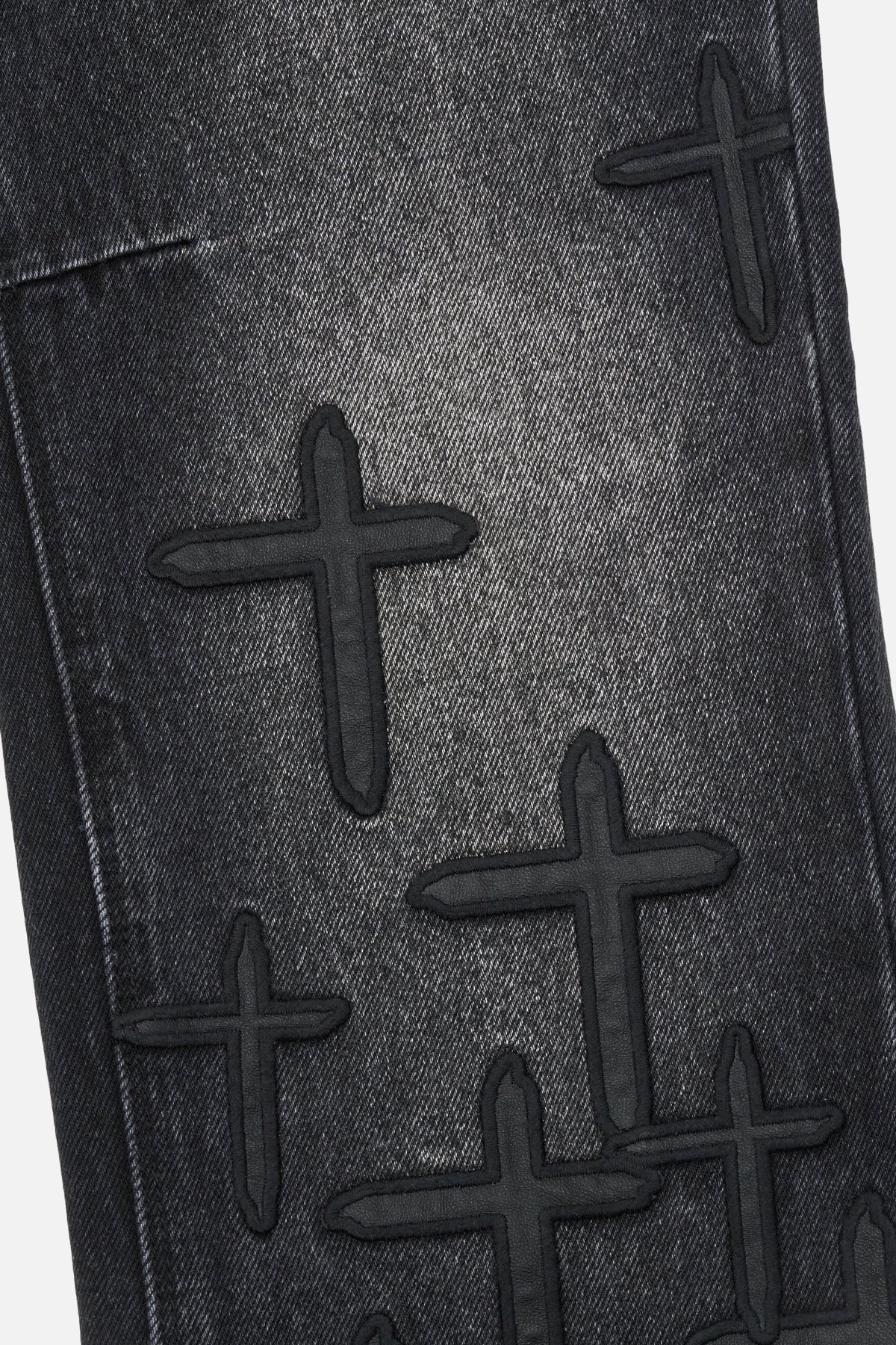 MAEL SLIM FLARE JEAN | GRAPHITE DESCENDING CROSS