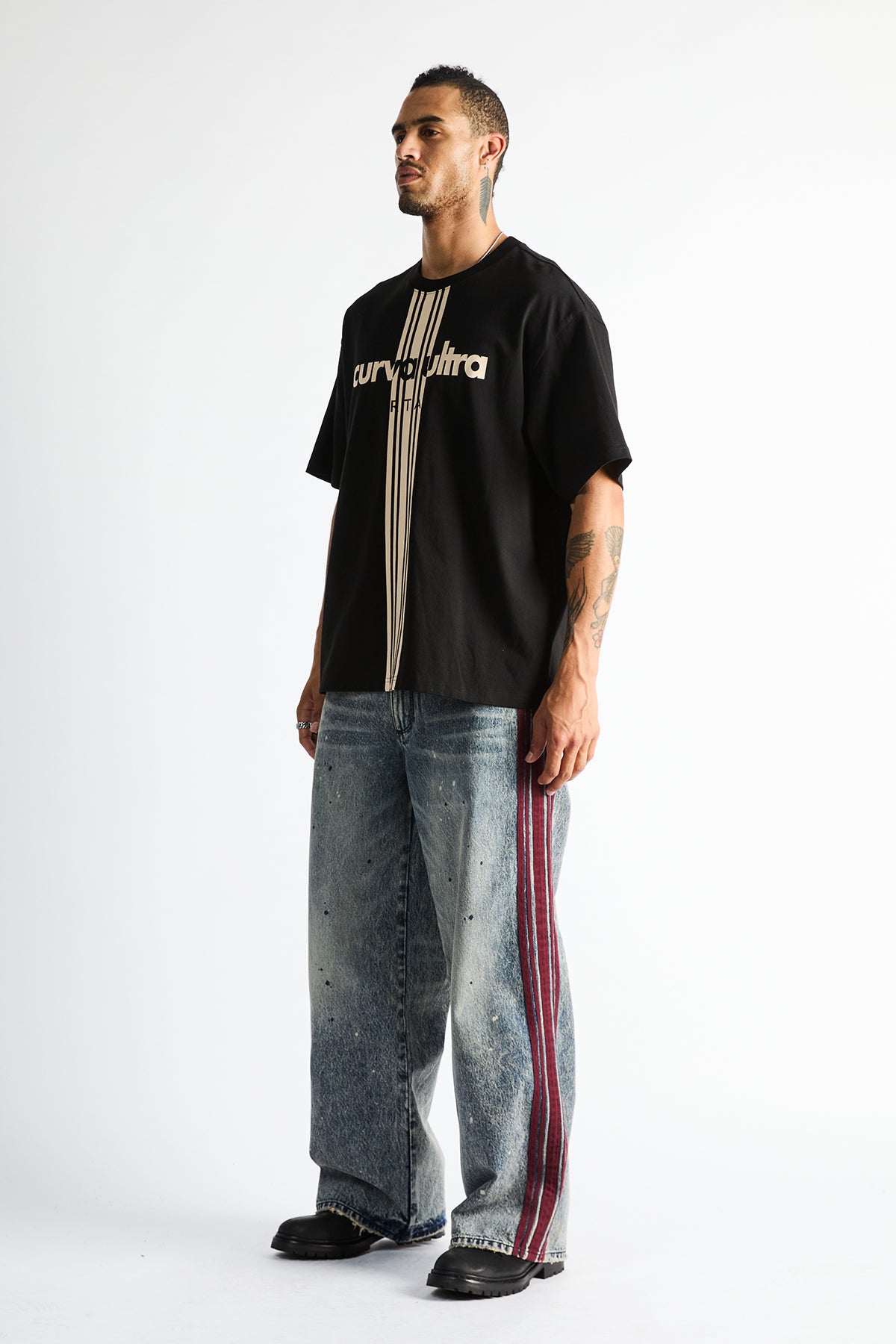 COLIN OVERSIZED TEE | BLACK ULTRA STRIPES