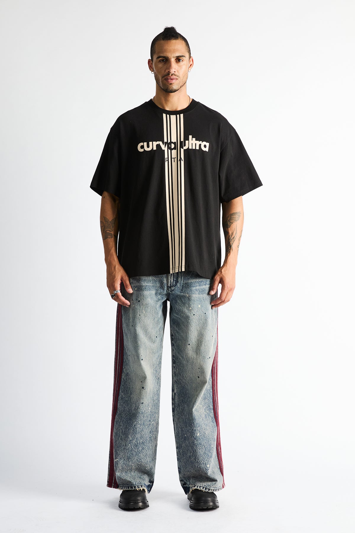 COLIN OVERSIZED TEE | BLACK ULTRA STRIPES