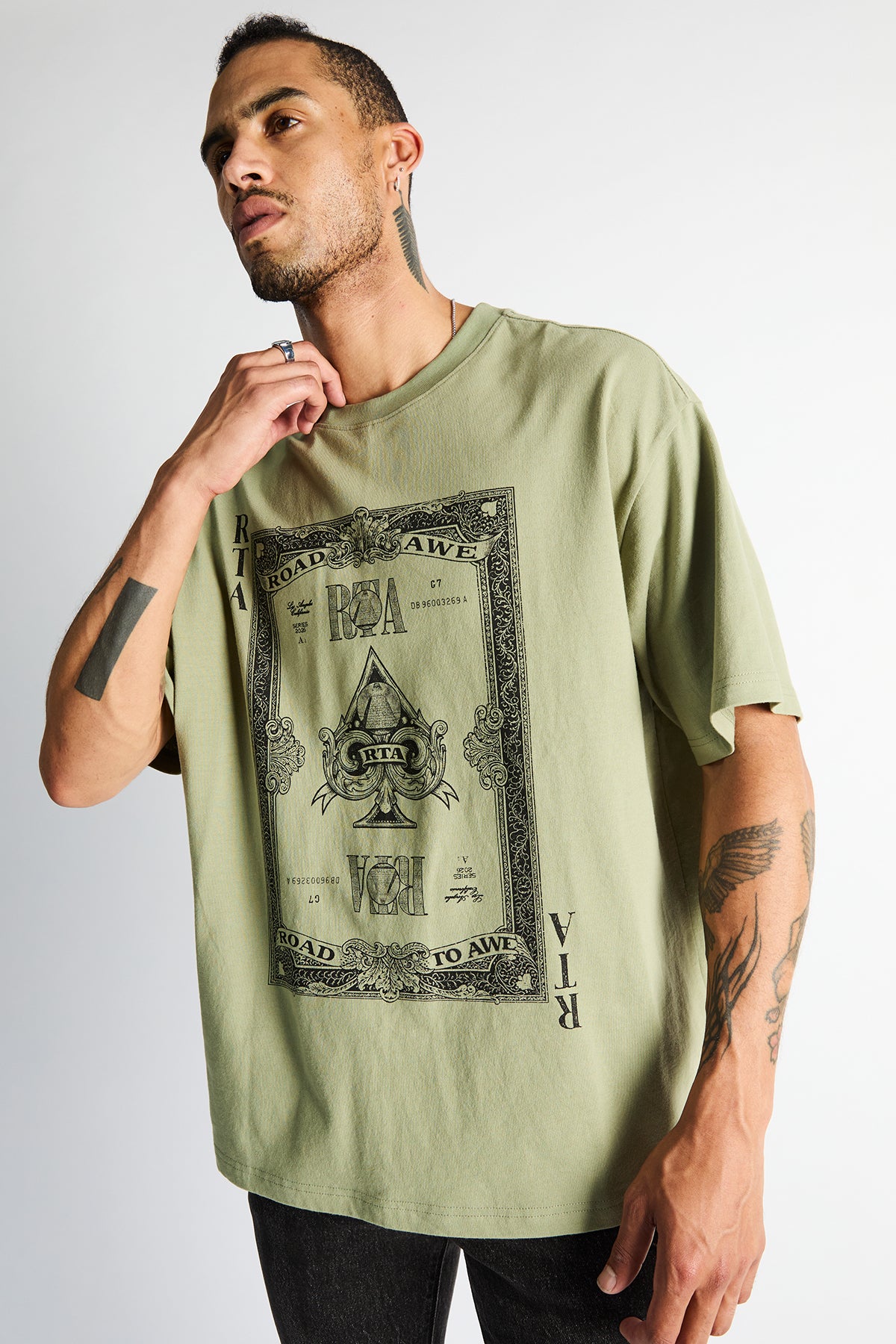 COLIN OVERSIZED TEE | OIL GREEN MONEY
