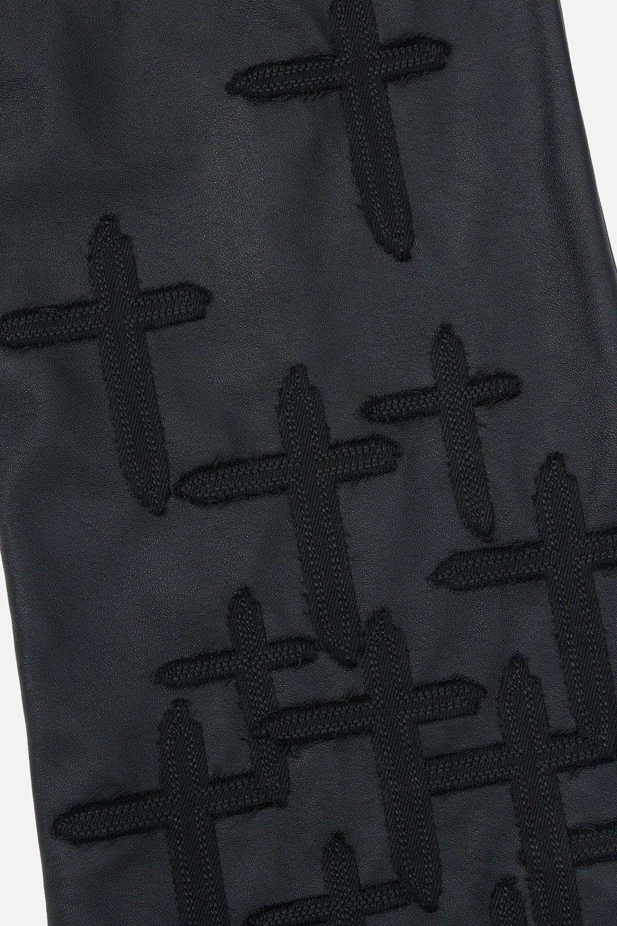 MAEL SLIM FLARE JEAN | BLACK DESCENDING CROSS