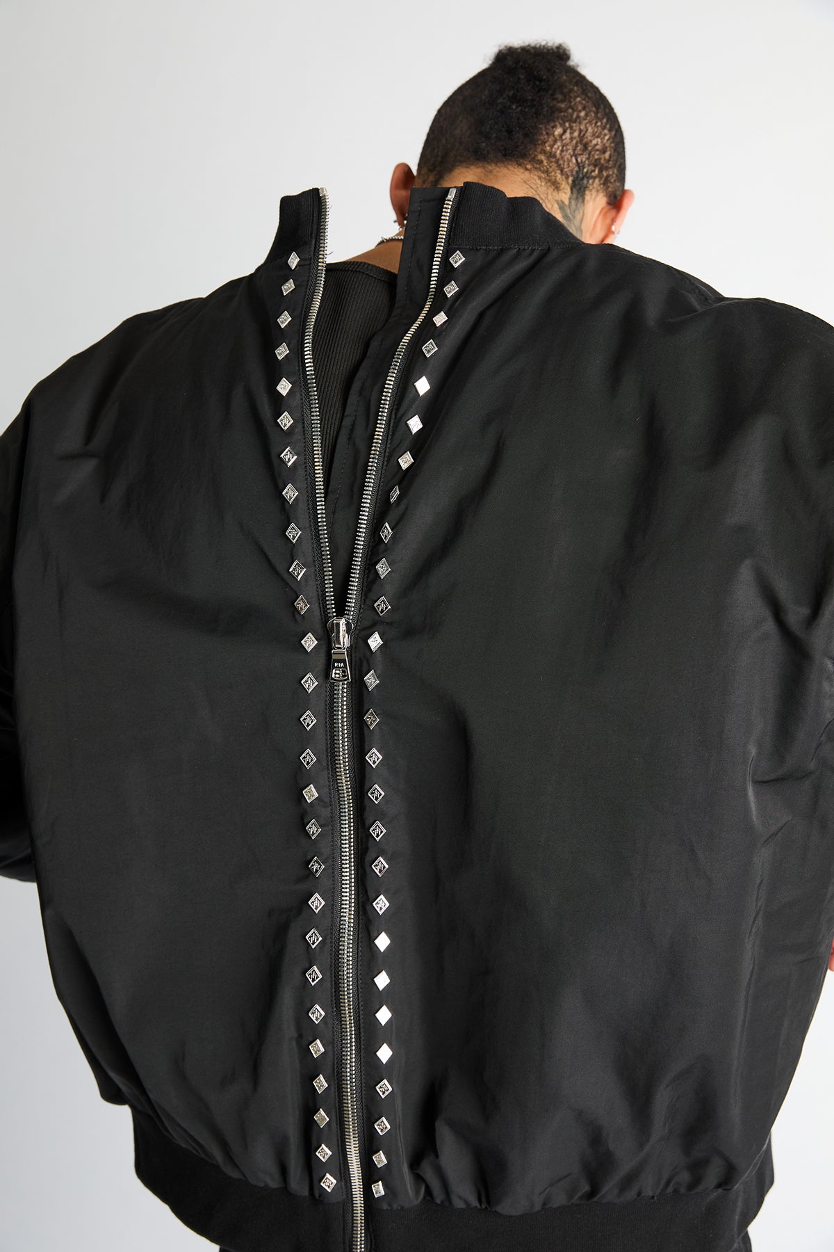 ROWAN HALF BOMBER | BLACK