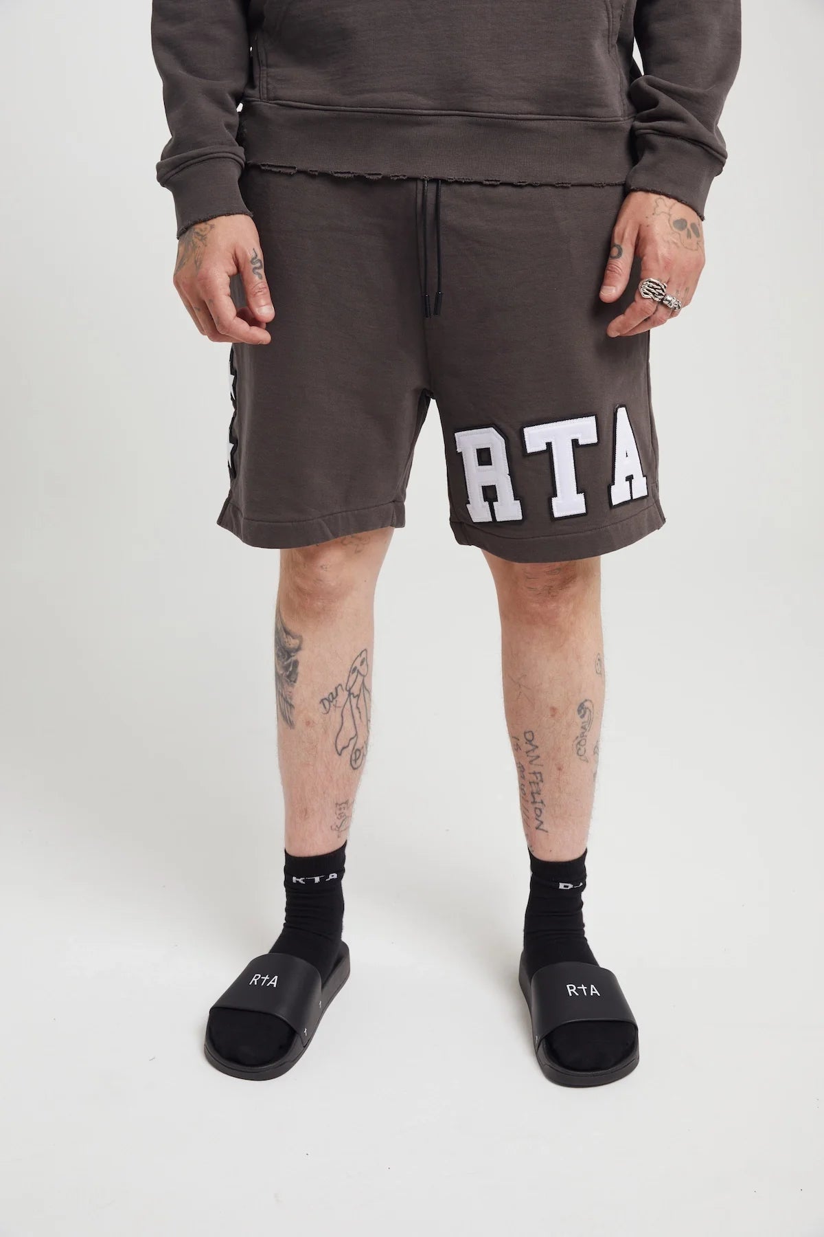 CLYDE SHORT | CHARCOAL COLLEGIATE