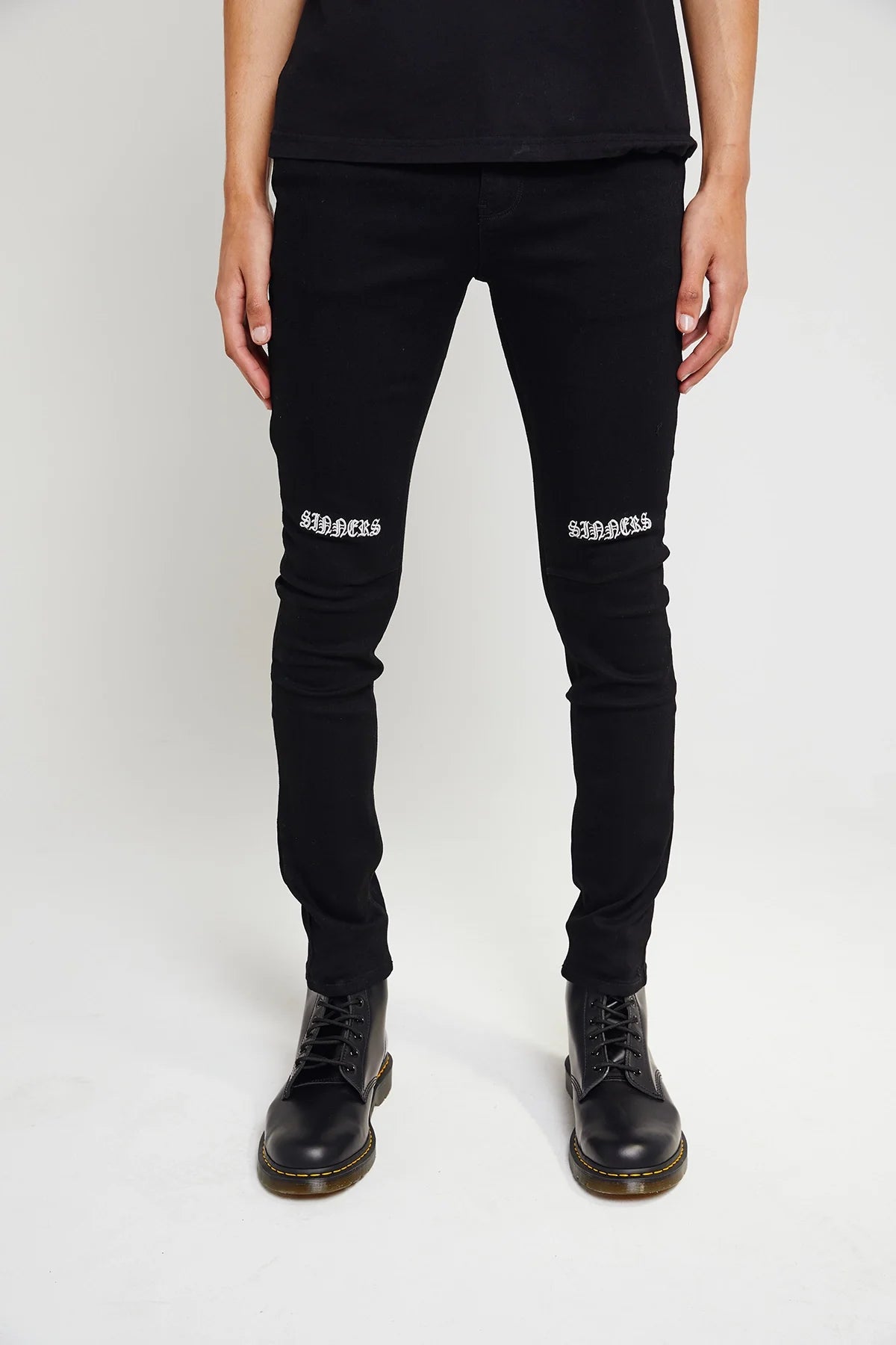 BRYANT SKINNY JEAN | BLACK SINNERS