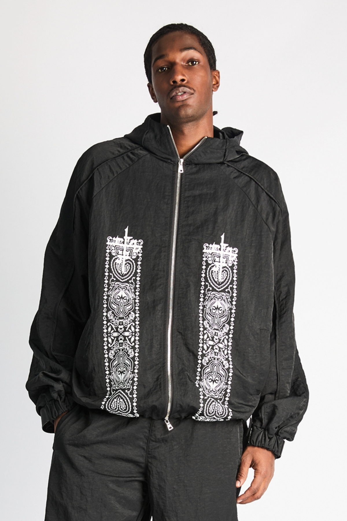 ZAYDEN WINDBREAKER JACKET | BLACK PAISLEY