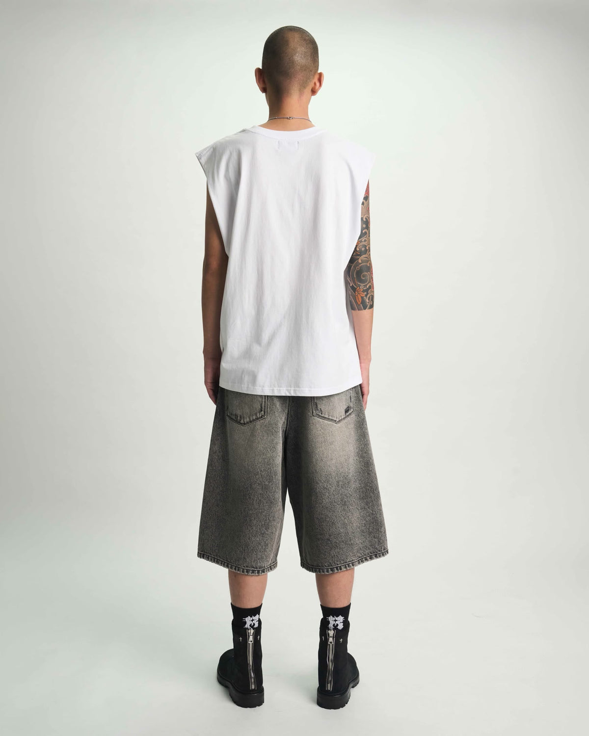 TERRY MUSCLE TEE | WHITE CURSIVE