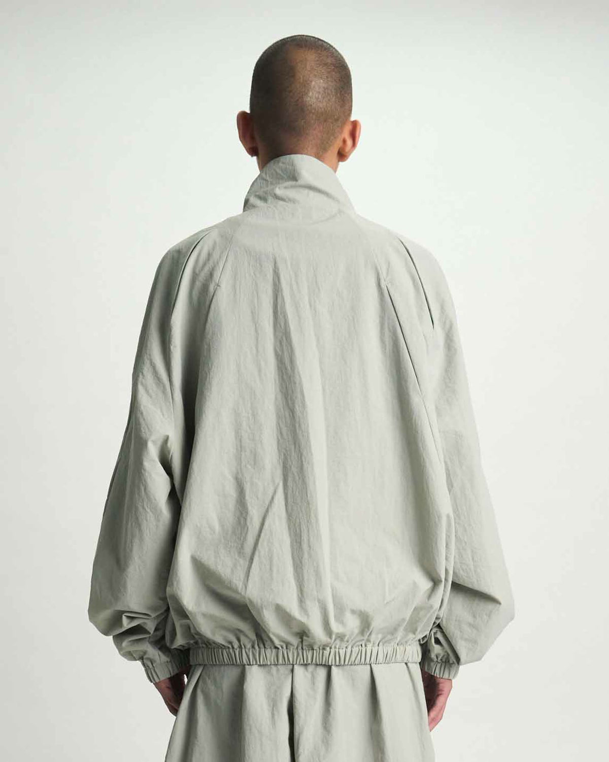 EERO PARACHUTE JACKET | SMOKE