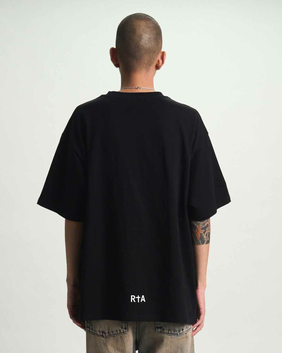 COLIN OVERSIZED SHORT SLEEVE TEE | BLACK ASCENDING RTA