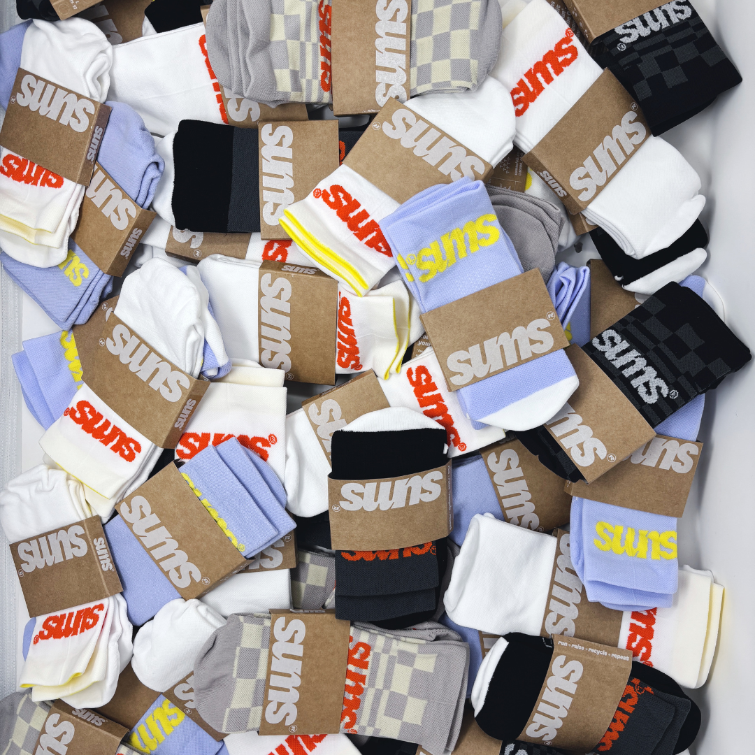 sums, checkers, cream / white.