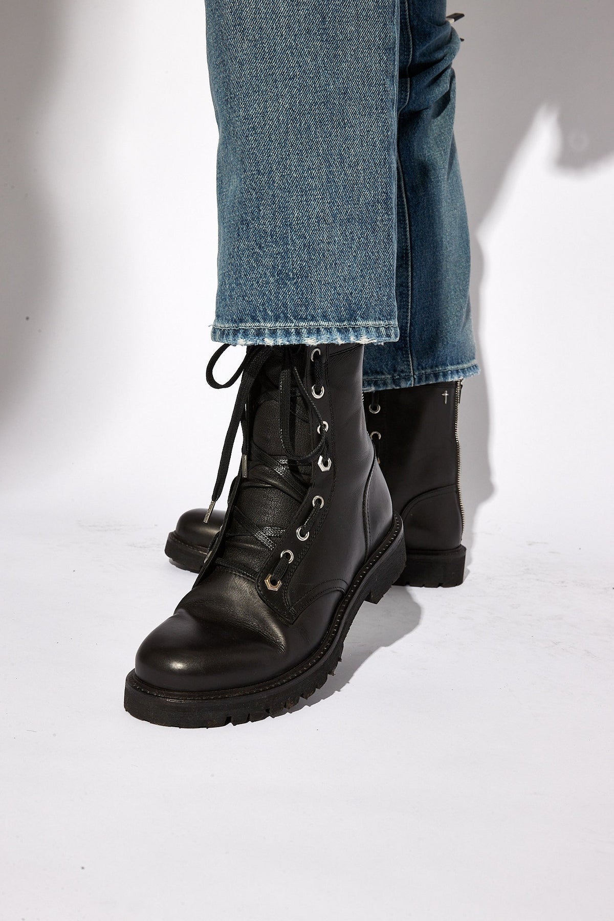 COMBAT BOOT | BLACK LEATHER
