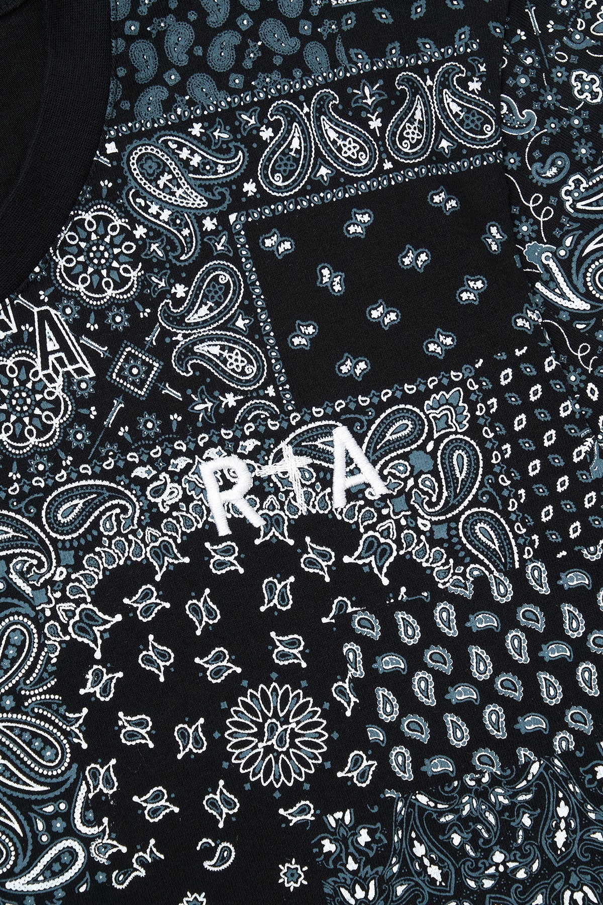 LIAM GRAPHIC TEE | BLACK RTA BANDANA