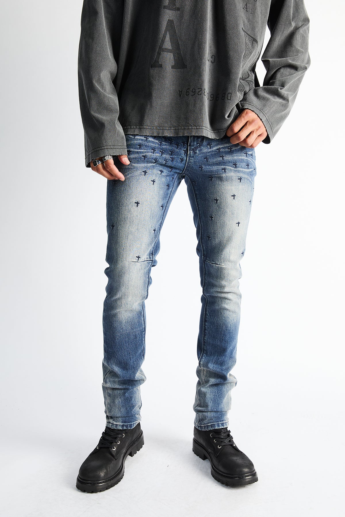BRYANT SKINNY JEAN | COASTAL RINSE ALLOVER CROSS