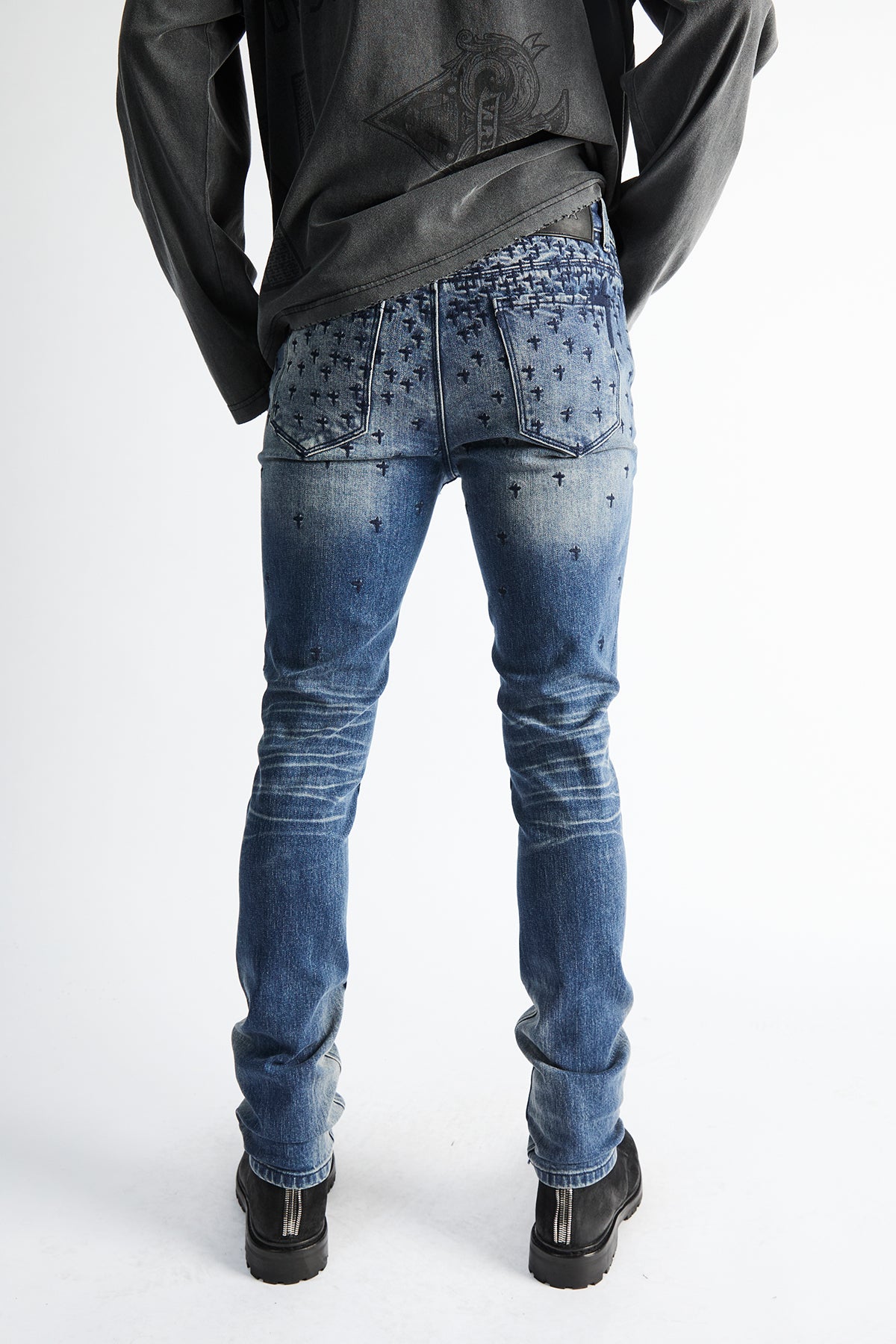 BRYANT SKINNY JEAN | COASTAL RINSE ALLOVER CROSS