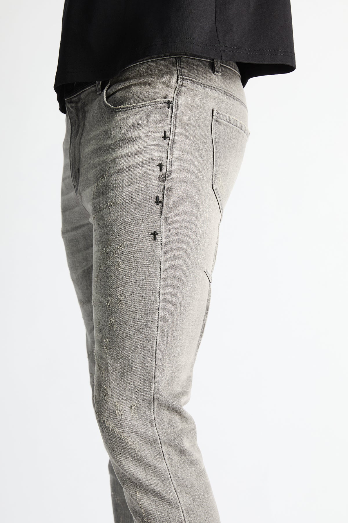 CLAYTON SKINNY JEAN | SMOKY RINSE