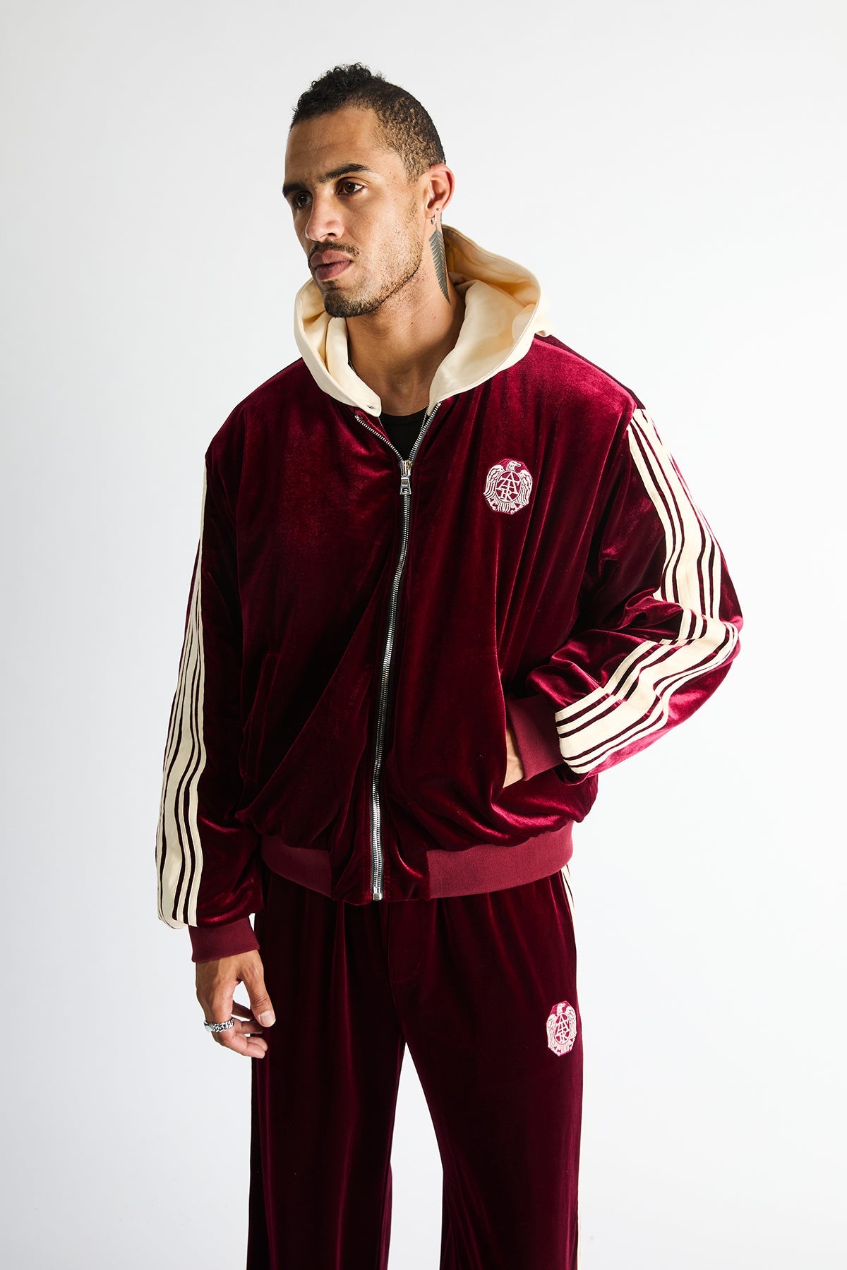 REI BOMBER HOODIE | BURGUNDY CREST