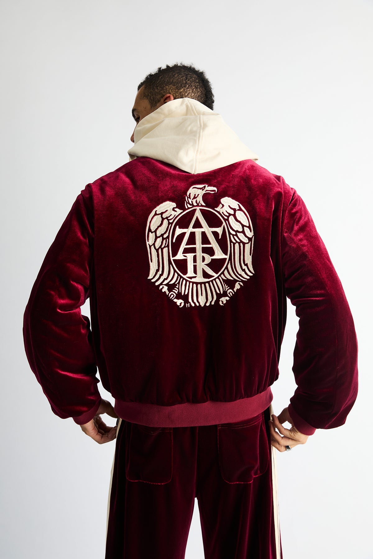 REI BOMBER HOODIE | BURGUNDY CREST