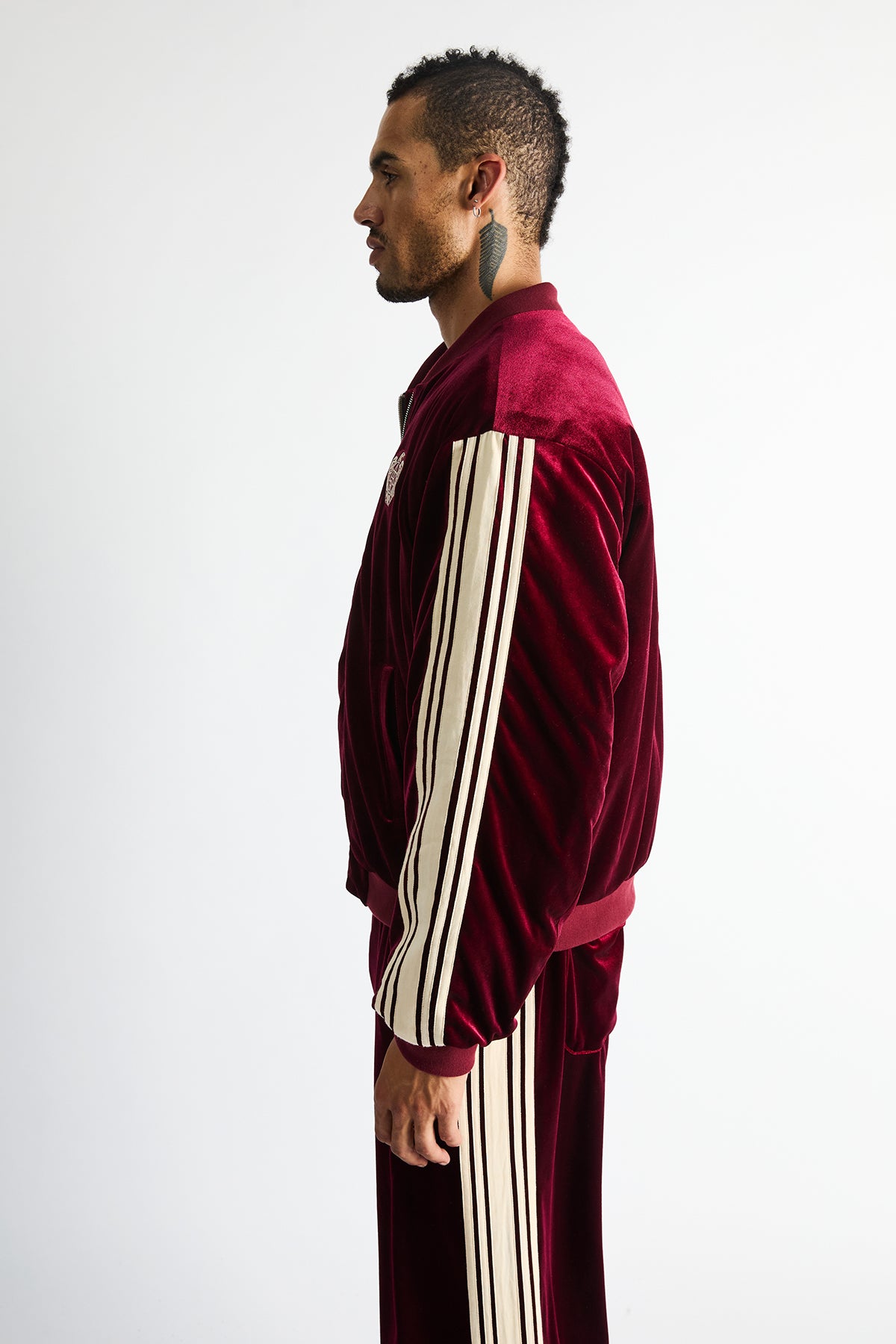 REI BOMBER HOODIE | BURGUNDY CREST
