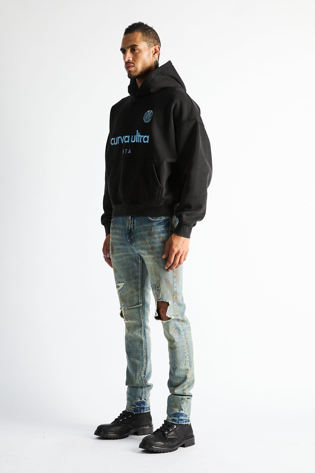 SAIREN CROPPED BOXY HOODIE | BLACK CURVA ULTRA