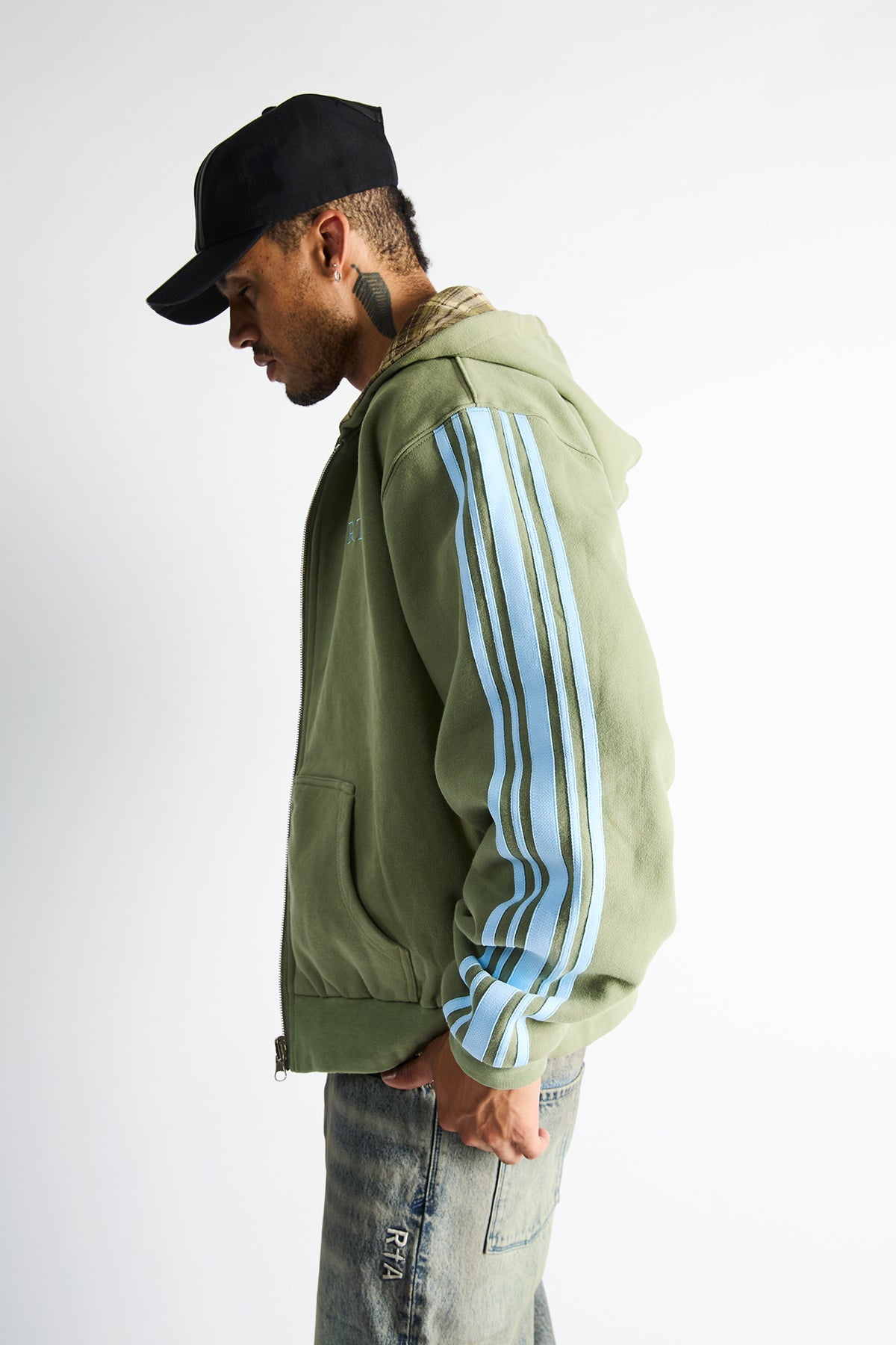 ELEN REVERSIBLE ZIP UP HOODIE | OLIVE PLAID COMBO