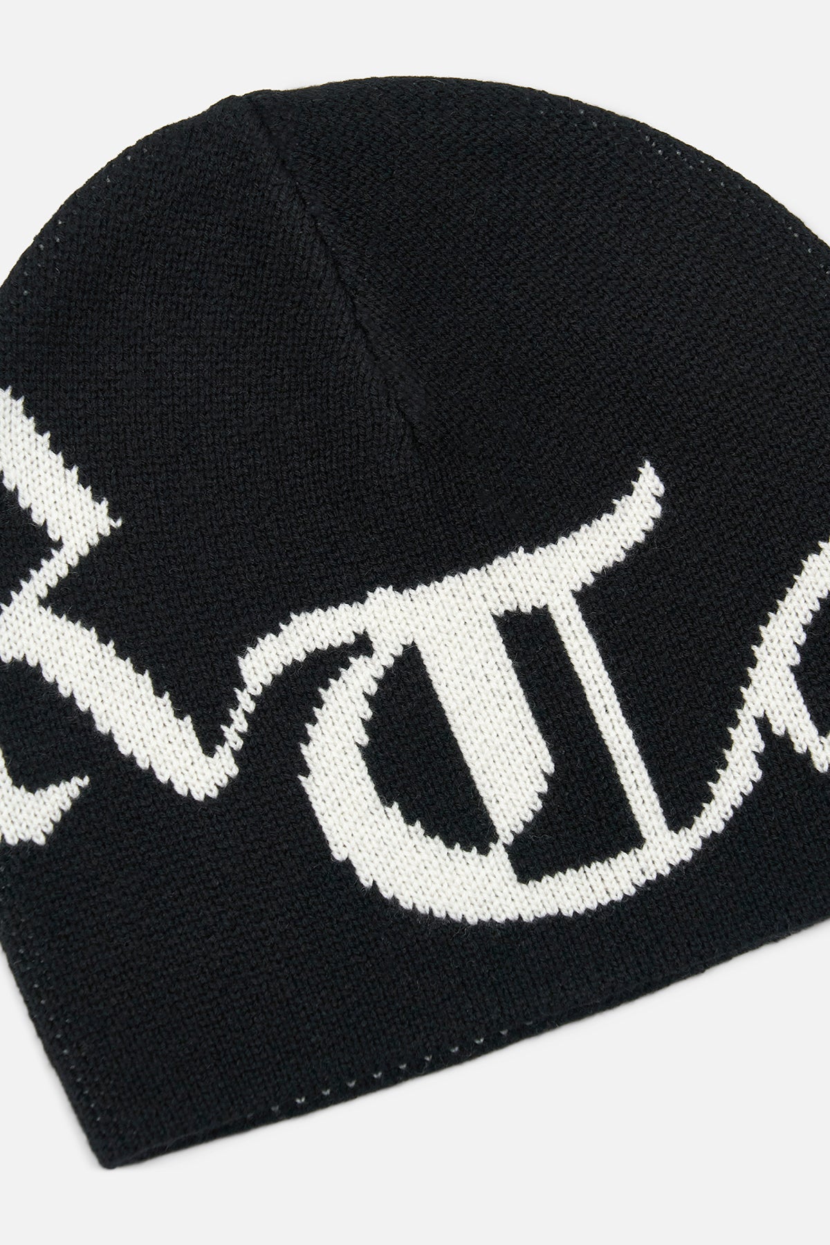 DAX BEANIE | BLACK OLD ENGLISH RTA