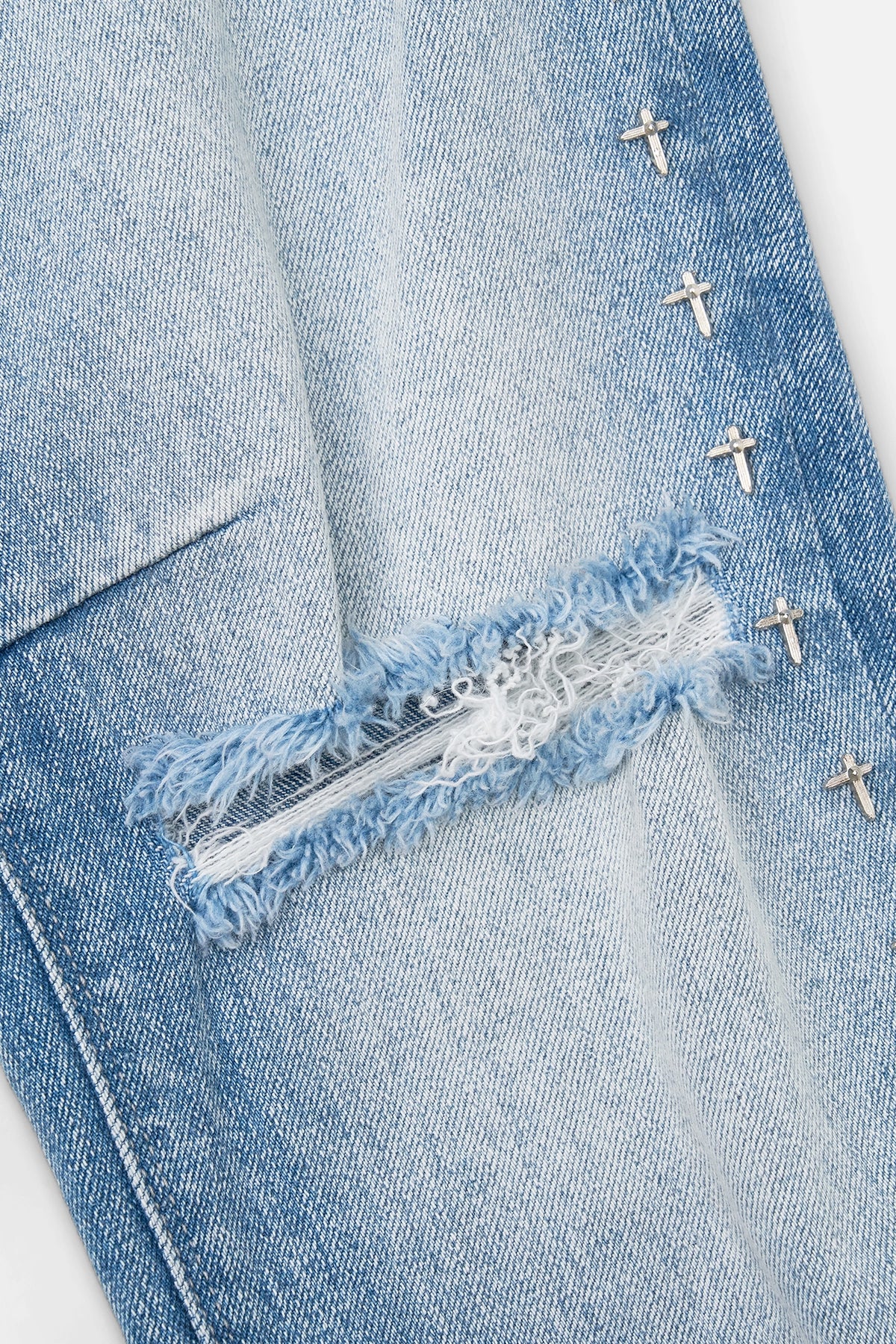 BRYANT STUDDED SKINNY JEAN | RIPPED MEDIUM BLUE CROSS